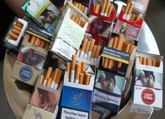 ലക്ഷങ്ങൾ വിലമതിക്കുന്ന 100 കിലോഗ്രാം ലഹരിവസ്തുക്കൾ പിടികൂടി tobaco products