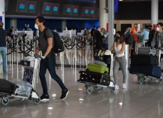 യുഎഇയില് എത്തുന്നവര്ക്ക് കോവിഡ് നെഗറ്റീവ് സർട്ടിഫിക്കറ്റ് നിര്ബന്ധം UAE