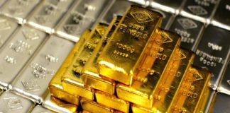 കരിപ്പൂരിൽ സ്വർണ വേട്ട; മൂന്ന് യാത്രക്കാരിൽ നിന്നായി പിടികൂടിയത് 1.3 കിലോ സ്വർണം gold smuggling