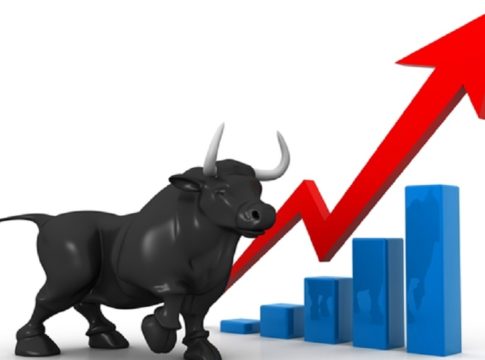 കോവിഡ് ആശങ്കകൾക്ക് വിട നൽകി വിപണി; തുടക്കം നേട്ടത്തോടെ stock exchange