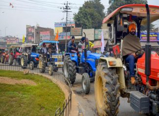 ട്രാക്ടർ റാലി നടത്താം, പരേഡ് അവസാനിച്ച ശേഷം മാത്രം; കർഷകരോട് പോലീസ് Tractor Rally