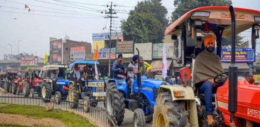 ട്രാക്ടർ റാലി നടത്താം, പരേഡ് അവസാനിച്ച ശേഷം മാത്രം; കർഷകരോട് പോലീസ് Tractor Rally