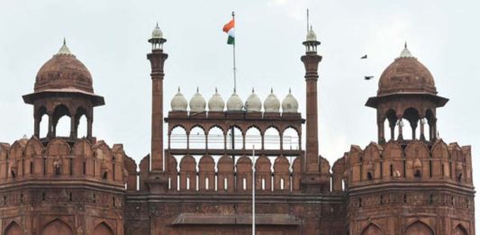 ഭീകരാക്രമണ ഭീഷണി; ലക്ഷ്യം ചെങ്കോട്ട? ഡെൽഹിയിൽ അതീവ ജാഗ്രത red fort