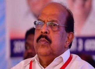 ജി സുധാകരന് എതിരായ പരാതി പിന്വലിച്ചെന്ന് പോലീസ്; ഇല്ലെന്ന് പരാതിക്കാരി
