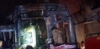 സ്വകാര്യബസ് വൈദ്യുതലൈനിൽ തട്ടി തീപിടിച്ചു; 6 മരണം 6 killed, 19 injured after bus catches fire in Rajasthan's Jalore