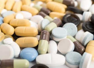 മരുന്നുമായി യാത്ര ചെയ്യാന് ഡോക്ടറുടെ സീലുള്ള കുറിപ്പടി നിര്ബന്ധം; സൗദി tablets