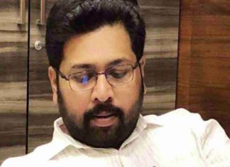 വിമാനത്തിനുള്ളിലെ പ്രതിഷേധം; കെഎസ് ശബരീനാഥൻ അറസ്റ്റിൽ KS Sabarinathan