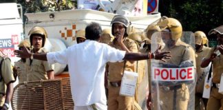 เดฆเตเดถเตเดฏ เดชเดพเดค เดธเตโเดฅเดฒเดฎเตเดเตเดชเตเดชเต; เดคเตเดฐเตเดคเตเดคเดฟเดฏเดฟเตฝ เดธเดเดเตผเดทเด