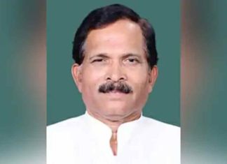 കേന്ദ്ര മന്ത്രിയുടെ വാഹനം അപകടത്തിൽപെട്ടു; മന്ത്രിക്ക് പരിക്ക്, ഭാര്യയും പേഴ്സണൽ സെക്രട്ടറിയും മരിച്ചു Shripad-Naik