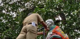 BJP-Flag-on-Gandhi-Statue