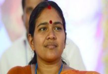 പാലക്കാട് വോട്ടർമാർക്ക് പണം; ബിജെപിക്കെതിരെ കോൺഗ്രസ്, ദൃശ്യങ്ങളും പുറത്തുവിട്ടു Sobha Surendran says she will not contest if the complaint is not resolved