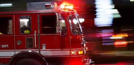 കണ്ണൂരിൽ പാചക വാതക ടാങ്കർ ലോറി മറിഞ്ഞു; വാതകം ചോരുന്നു A fire broke out in a three storey building in Edappally