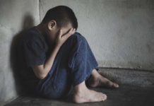 രണ്ടാം ക്ളാസുകാരനെ പീഡിപ്പിക്കാൻ ശ്രമം; ബാർബർ അറസ്റ്റിൽ, ഷോപ്പ് അടിച്ചു തകർത്തു Cruelty