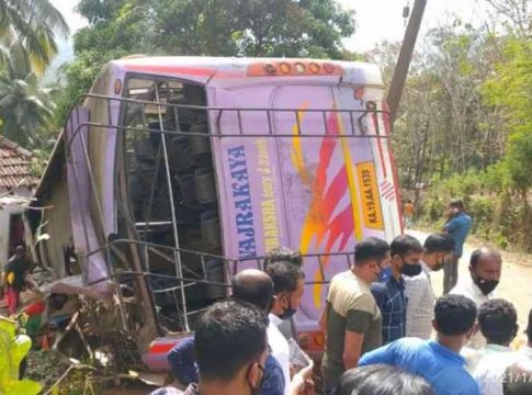 Panathur-Bus-Accident