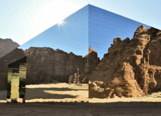 ജിസിസി ഉച്ചകോടി ചൊവ്വാഴ്ച; ചരിത്ര സംഗമത്തിന് ഒരുങ്ങി അൽ ഉലയിലെ ‘ചില്ല് കൊട്ടാരം’ al-maraya-auditorium