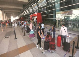 അന്താരാഷ്ട്ര യാത്രക്കാര് സത്യവാങ്മൂലം നല്കണം, ബ്രിട്ടനില് നിന്നുള്ളവര്ക്ക് രജിസ്ട്രേഷന്; പുതിയ നിര്ദേശങ്ങള് covid in india