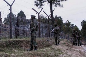 Pakistan violates ceasefire