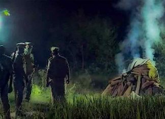 ഹത്രസ് പെൺകുട്ടിയുടെ കുടുംബത്തെ ഭീഷണിപ്പെടുത്തിയ ജില്ലാ മജിസ്ട്രേറ്റിനെ സ്ഥലം മാറ്റി Gang-Rape