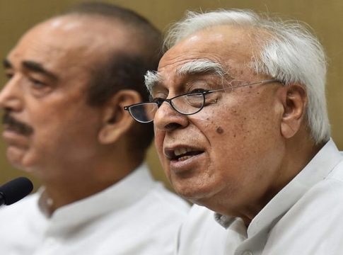 kapil sibal and ghulam nabi