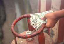 The price of commercial cooking gas has gone up by Rs 256