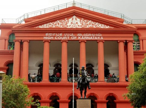 അതിർത്തി യാത്രാ നിയന്ത്രണത്തിന് എതിരെ കർണാടക ഹൈക്കോടതിയിൽ ഹരജി karnataka-high-cour