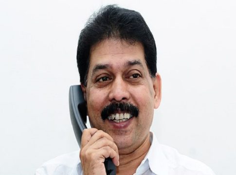 മുസ്ലിം ലീഗിലേക്ക് തിരിച്ചു വിളിച്ചെന്ന് കാരാട്ട് റസാഖ്; രാഷ്ട്രീയ ലക്ഷ്യമെന്ന് ലീഗ് Karat-Razak