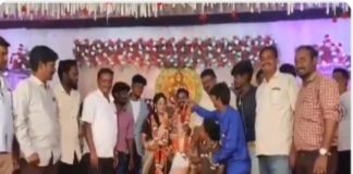 വിവാഹ സമ്മാനമായി പെട്രോളും, ഗ്യാസ് സിലിണ്ടറും; വൈറൽ വീഡിയോ കാണാം petrol-gas-cylinder