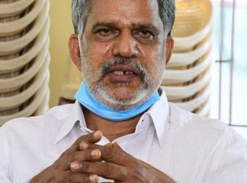 ന്യൂനപക്ഷ വർഗീയതയാണ് ഏറ്റവും വലുതെന്ന് പറഞ്ഞിട്ടില്ല; മലക്കം മറിഞ്ഞ് വിജയരാഘവൻ A Vijayaraghavan on Vaccine crisis