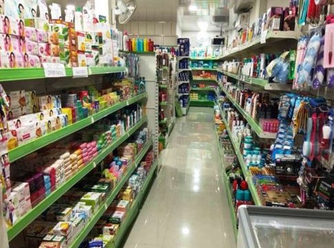 സാധാരണക്കാരന് തിരിച്ചടി; ഇന്ധന വിലക്കൊപ്പം അവശ്യ സാധനങ്ങൾക്ക് തൊട്ടാൽ പൊള്ളുന്ന വില daily necessities