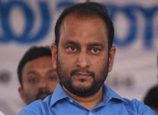 കത്വ ഫണ്ട് തട്ടിപ്പ് കേസ്; ഫിറോസിന് ആശ്വാസം- നടപടികൾ ഹൈക്കോടതി സ്റ്റേ ചെയ്തു pk firos