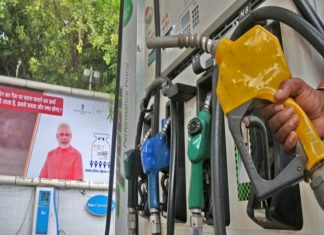 തുടര്ക്കഥയായി ഇന്ധന വില വര്ധന; ഇന്നും കൂട്ടി fuel price increase