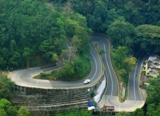 Control for large vehicles in the pass; Minibus chain service started