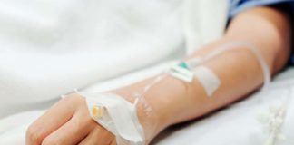 കോഴിക്കോട് ഭക്ഷ്യ വിഷബാധ; വിദ്യാർഥിനികൾ ആശുപത്രിയിൽ