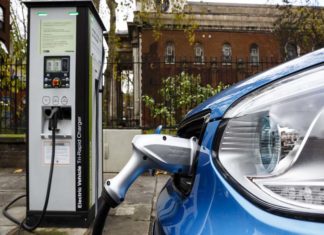 വെസ്റ്റ്ഹില്ലിൽ വൈദ്യുതി വാഹന ചാർജിങ് സ്റ്റേഷൻ തുറന്നു