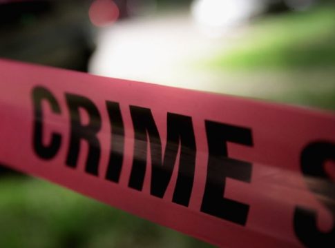 ഒരു കുടുംബത്തിലെ മൂന്നുപേർ മരിച്ച നിലയിൽ; ഭർത്താവിന്റെ നില ഗുരുതരം crime