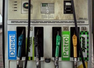 സംസ്ഥാനത്ത് മാറ്റമില്ലാതെ ഇന്ധനവില diesel-petrol-price