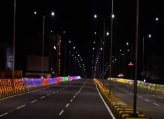 Lights in kundannoor flyover