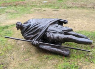 യുഎസിൽ ഗാന്ധി പ്രതിമ തകർത്ത സംഭവം; അപലപിച്ച് വൈറ്റ്ഹൗസ് Gandhi_statue_-california