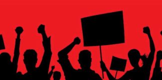 സമരവുമായി കോളനി നിവാസികൾ; സബ് കളക്ടർ ഓഫീസിൽ നാടകീയ സംഭവങ്ങൾ Strike