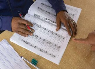 തപാൽ വോട്ട് പരാതി വീണ്ടും; കൊല്ലത്ത് കിടപ്പ് രോഗിയുടെ പേരിൽ വോട്ട് ചെയ്തതായി ആരോപണം