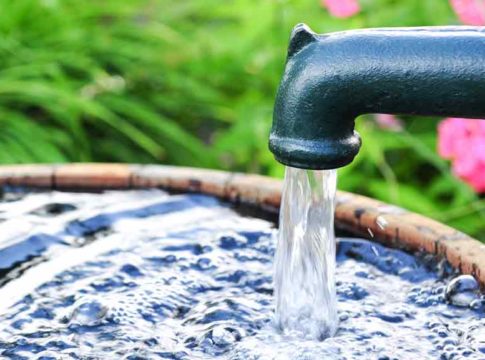 ‘രണ്ടുവർഷം മുന്നേ പരാതി നൽകി, കോർപറേഷന്റെ അലംഭാവം’; മരണസംഖ്യ പത്തായി drinking-Water