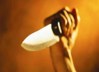 A young man was stabbed on Manaviyam Veethi