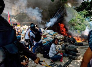 മ്യാൻമർ തെരുവുകളിൽ ചോരക്കളം ഒരുക്കി പട്ടാളം; 114 പേരെ വെടിവെച്ച് കൊന്നു Myanmar protest