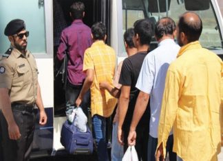 ഒമാൻ; 46,000 പ്രവാസികൾ നാട്ടിലേക്ക് മടങ്ങും; ഇളവുകൾ മാർച്ച് 31ന് അവസാനിക്കും