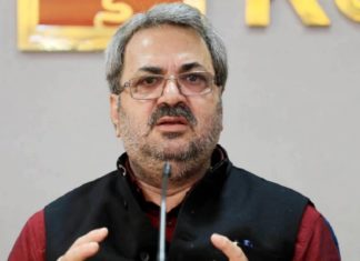 ഇരട്ടവോട്ട്; ചെന്നിത്തലയുടെ ആരോപണങ്ങൾ ശരിവച്ച് തിരഞ്ഞെടുപ്പ് കമ്മീഷൻ