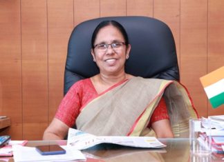 കെകെ ശൈലജക്കെതിരെ തിരഞ്ഞെടുപ്പ് കമ്മീഷന് പരാതി നൽകി യുഡിഎഫ് kk shailaja