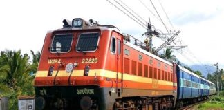 റെയിൽവേയുടെ റിസർവേഷൻ വ്യവസ്ഥ; യാത്രക്കാരെ കൊള്ളയടിക്കുന്നുവെന്ന് പരാതി