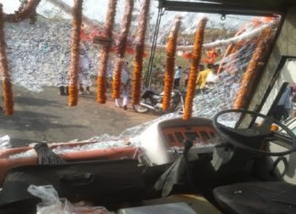 ബിജെപി പ്രചാരണ വാഹനം തകർത്തു; പിന്നിൽ തൃണമൂലെന്ന് ആരോപണം bjp vehicle smashed