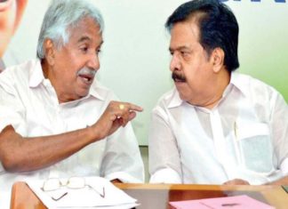ഉമ്മൻ ചാണ്ടിയും രമേശ് ചെന്നിത്തലയും നാമനിർദേശ പത്രിക സമർപ്പിച്ചു
