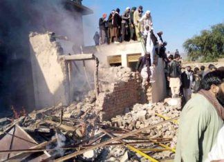 Temple-attacked-in-pakistan